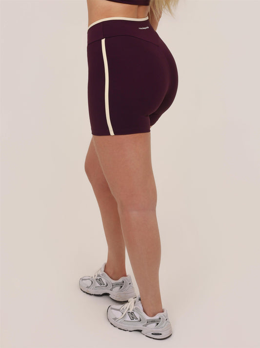 SHORT CONTRAST WINE COM BAUNILHA
