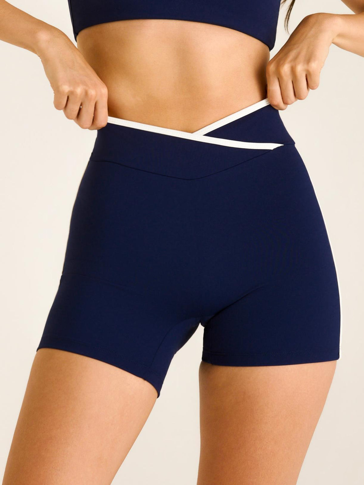 SHORT CONTRAST MARINHO COM OFF