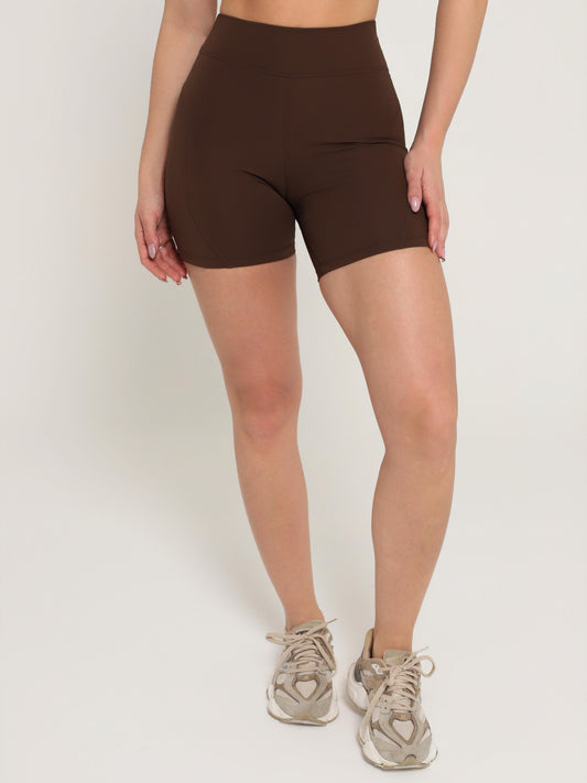 SHORT COURT BROWN