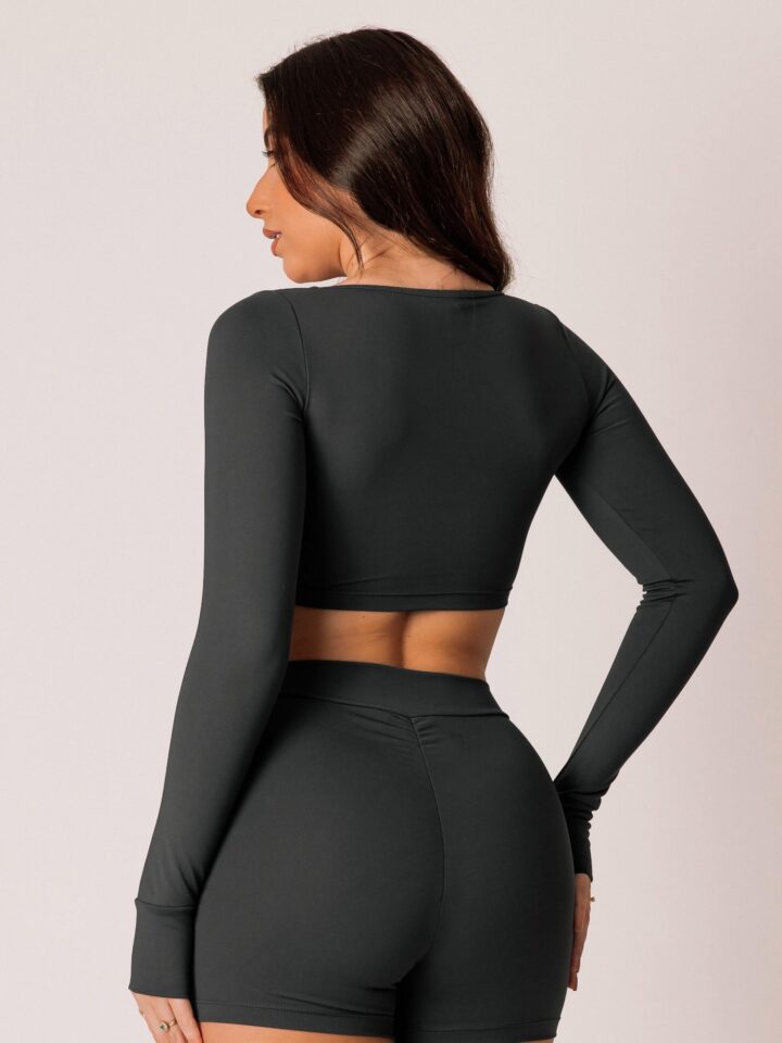 Alternative view of Cropped Good Storm