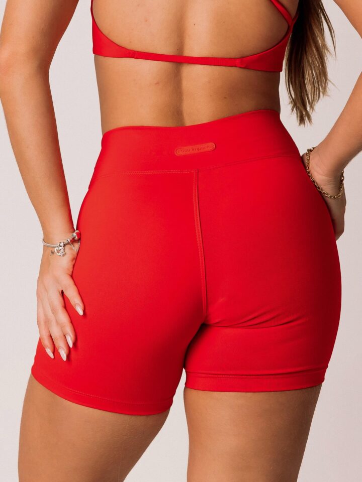 Alternative view of Short Skin  Apple