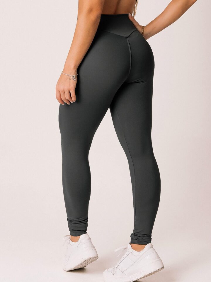 Alternative view of Legging Drop Storm