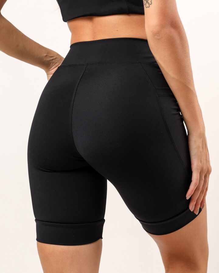 Alternative view of Bermuda Pace Barrada Preto