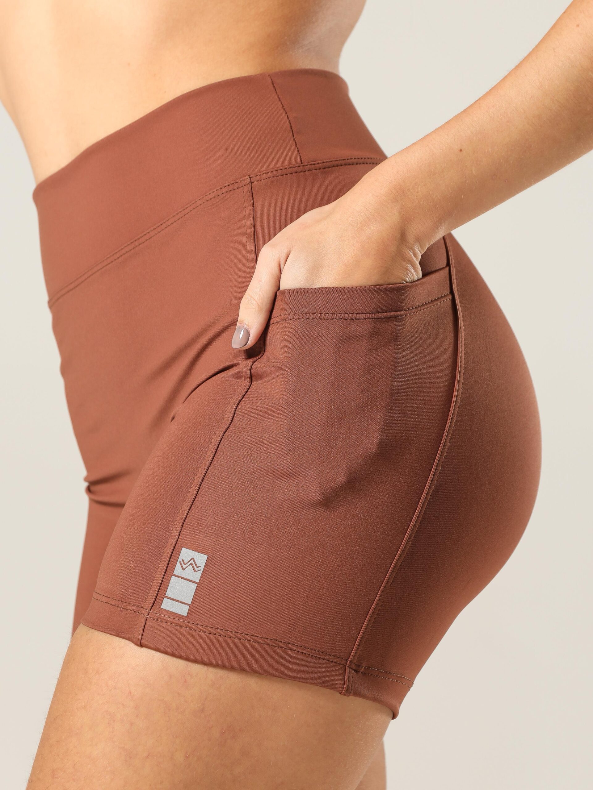 Short Pocket Bolsos Coffee - Image 3