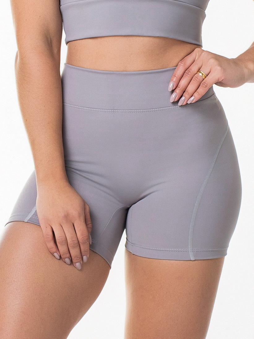 Shorts Max Cinza