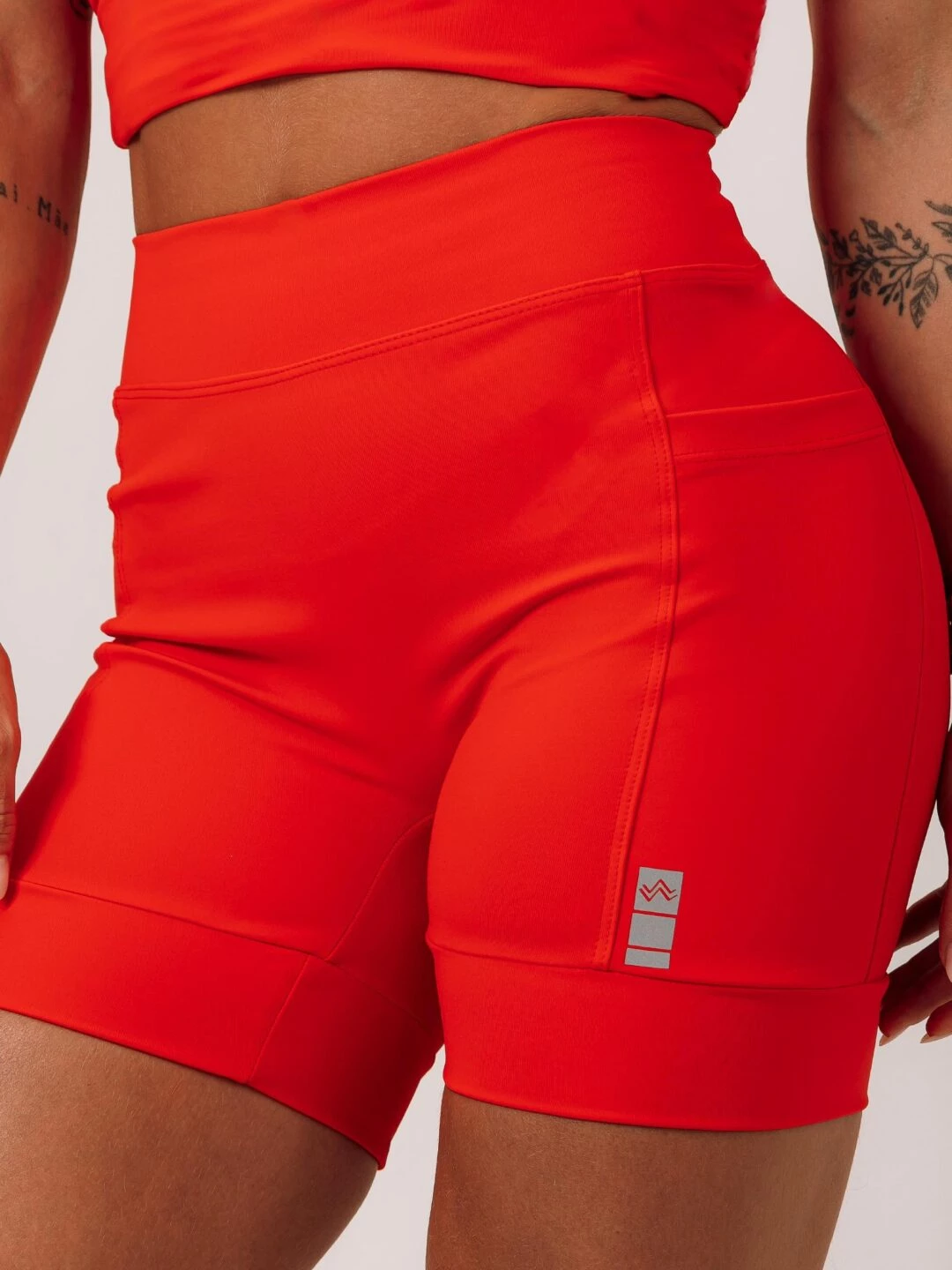 Short Pace Barrado Red Sunset