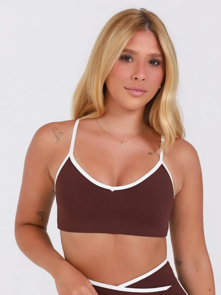 Top Contrast Espresso Com Off