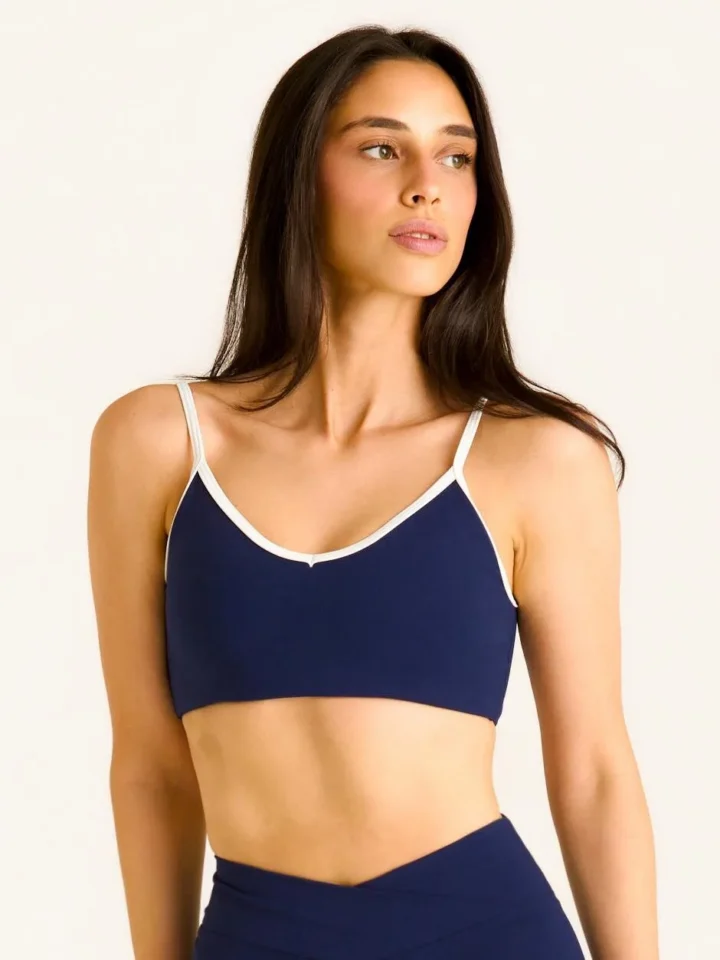 Top Contrast Marinho Com Off