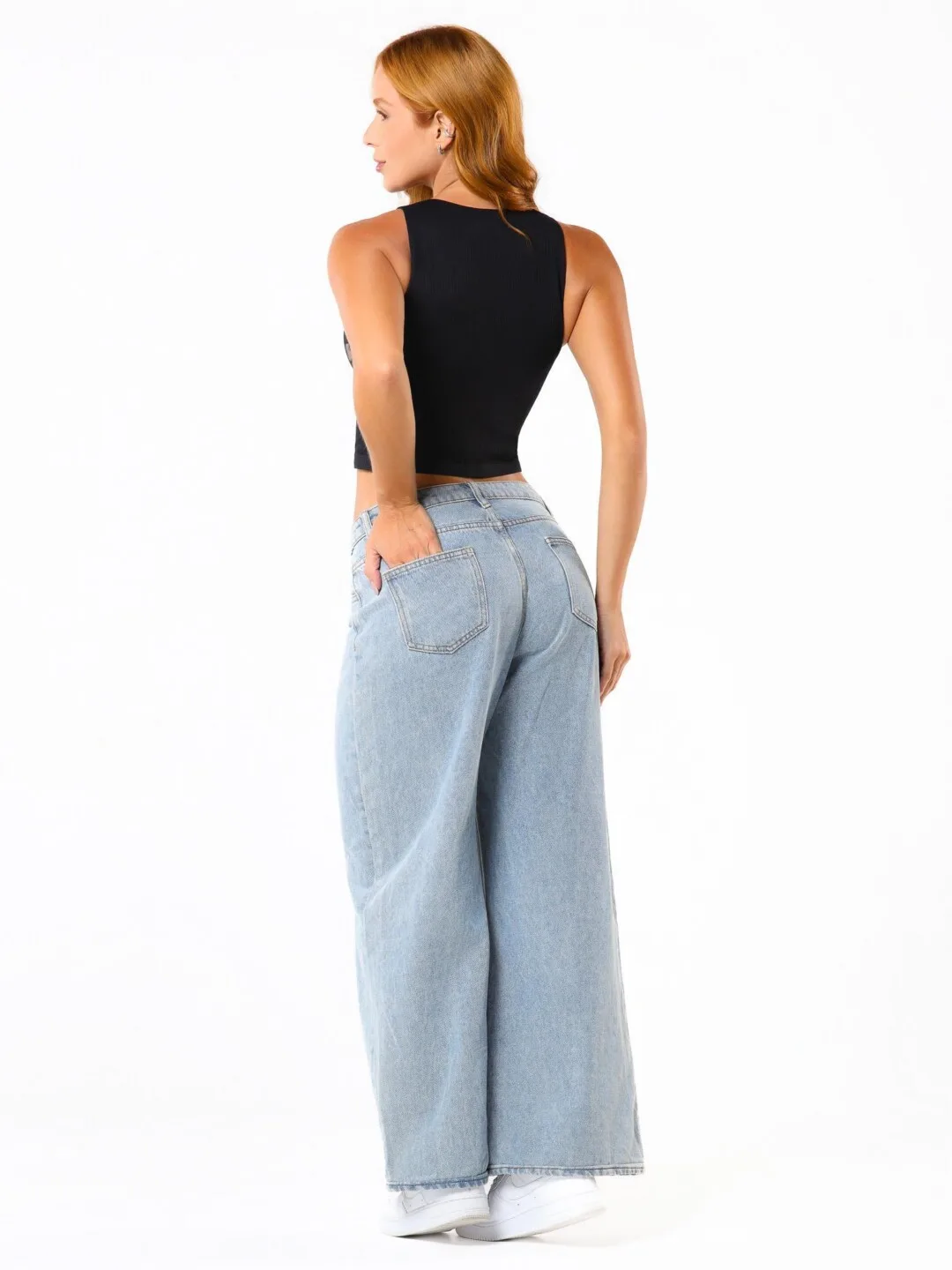 Cropped Regata Seamless Comfy Preto - Imagem 4