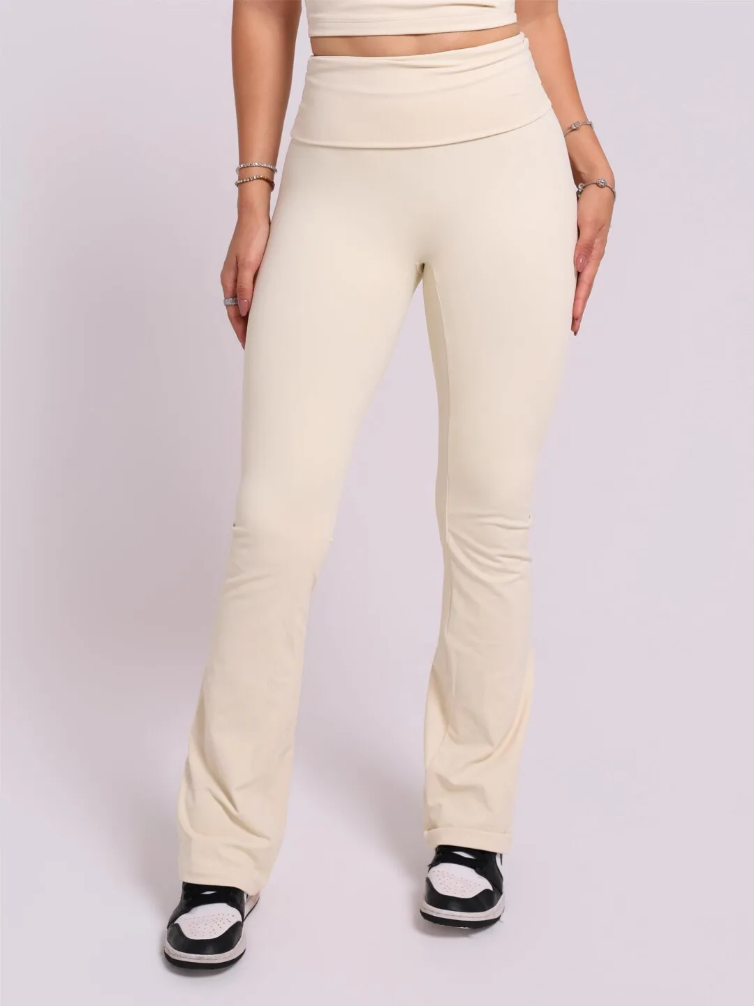 Calça Flare Fold Baunilha