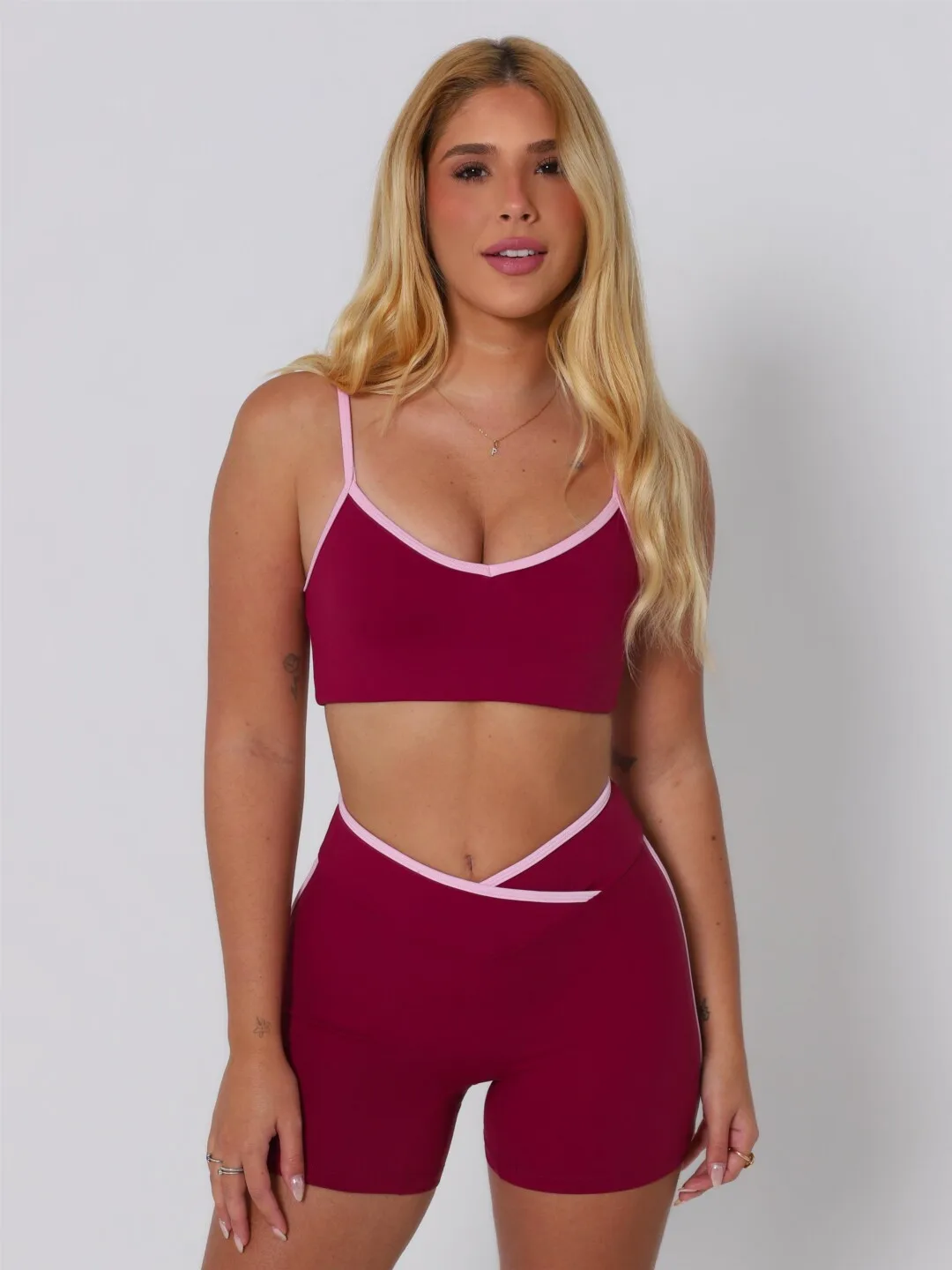 Top Contrast Valentino Com Rosa - Imagem 3