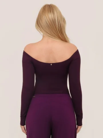 Alternative view of Cropped Shoulder Wine